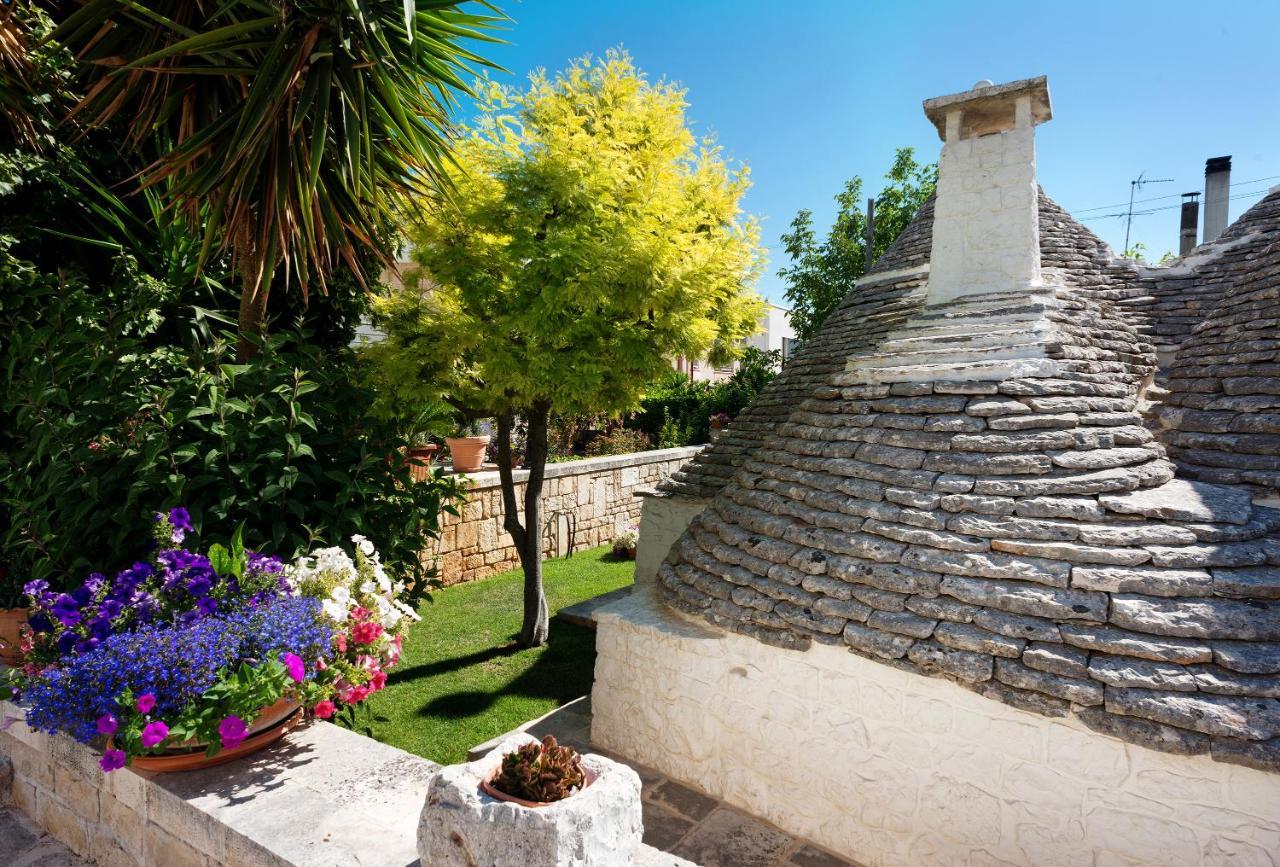 Trullo Giardino Fiorito Bed and Breakfast Αλμπερομπέλο Εξωτερικό φωτογραφία